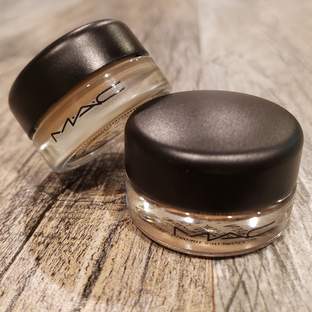 MAC Pro Longwear Paint Pots - Soft Ochre/Layin Low